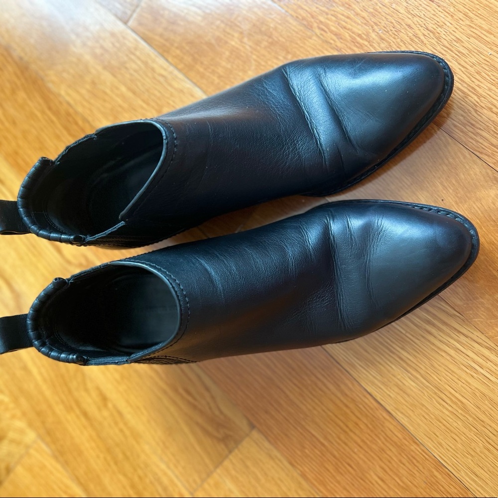 booties - Picture 2 of 4